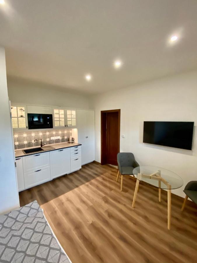 Apartmany V Ulicce 弗林布尔克 外观 照片