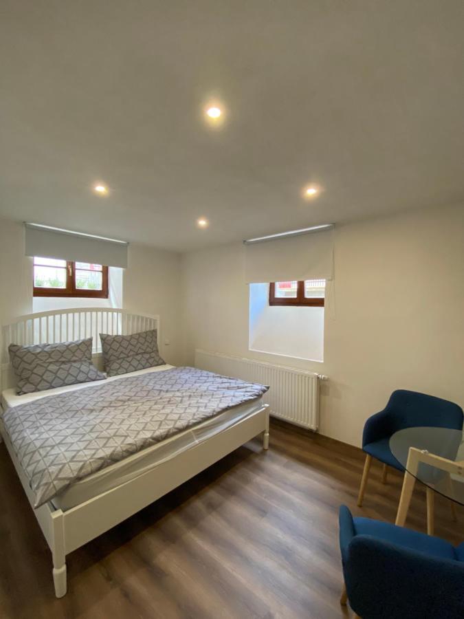 Apartmany V Ulicce 弗林布尔克 外观 照片
