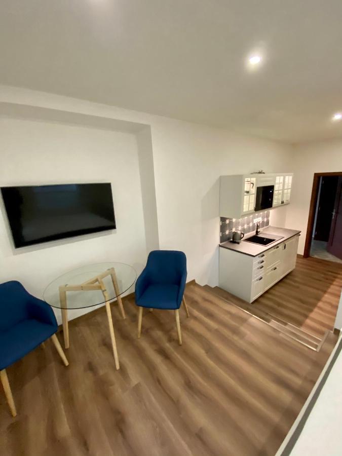 Apartmany V Ulicce 弗林布尔克 外观 照片