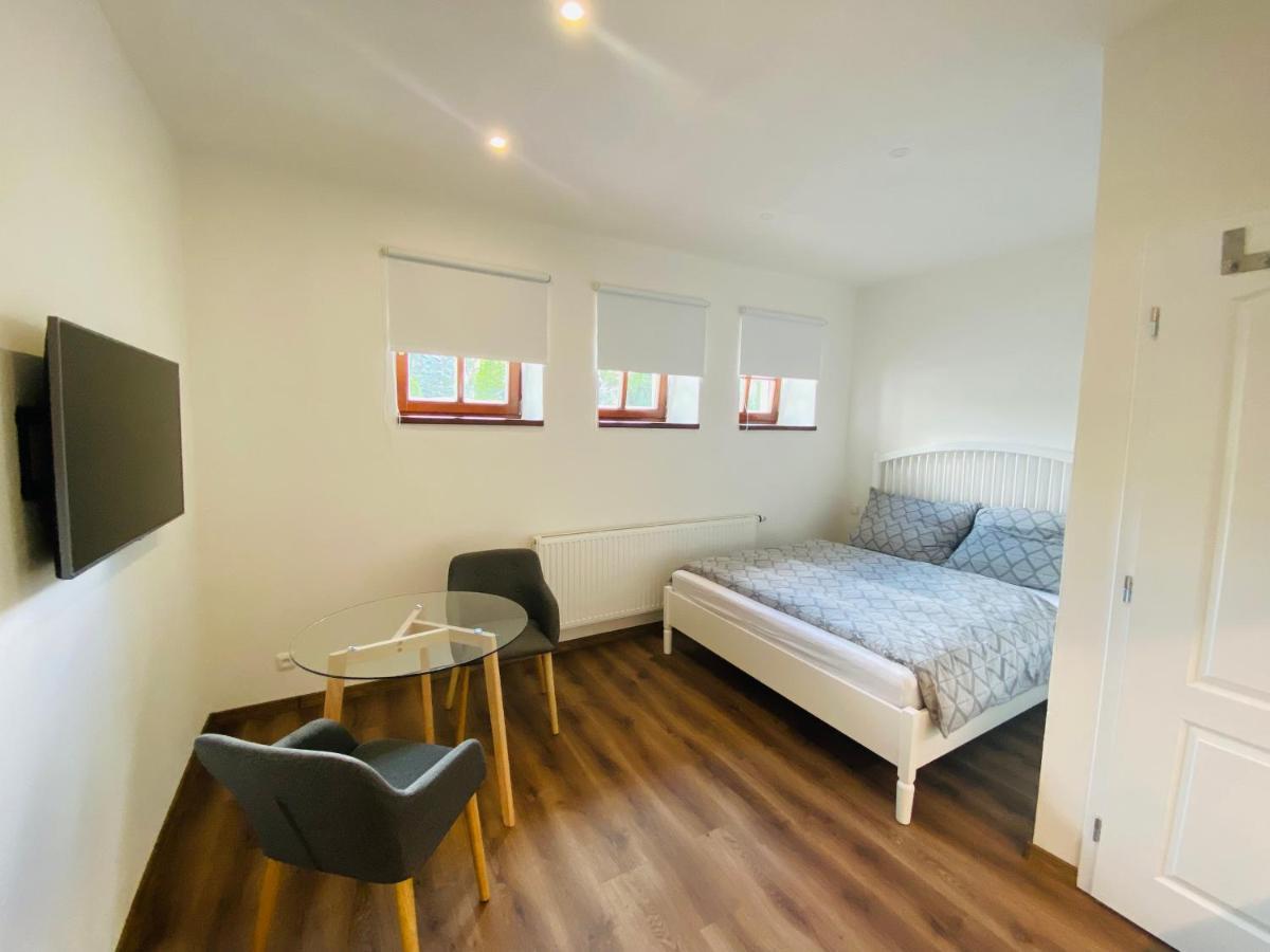 Apartmany V Ulicce 弗林布尔克 外观 照片